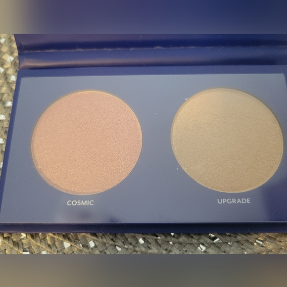 Tresluce Beauty Highlighter Duo - Picture 2 of 3